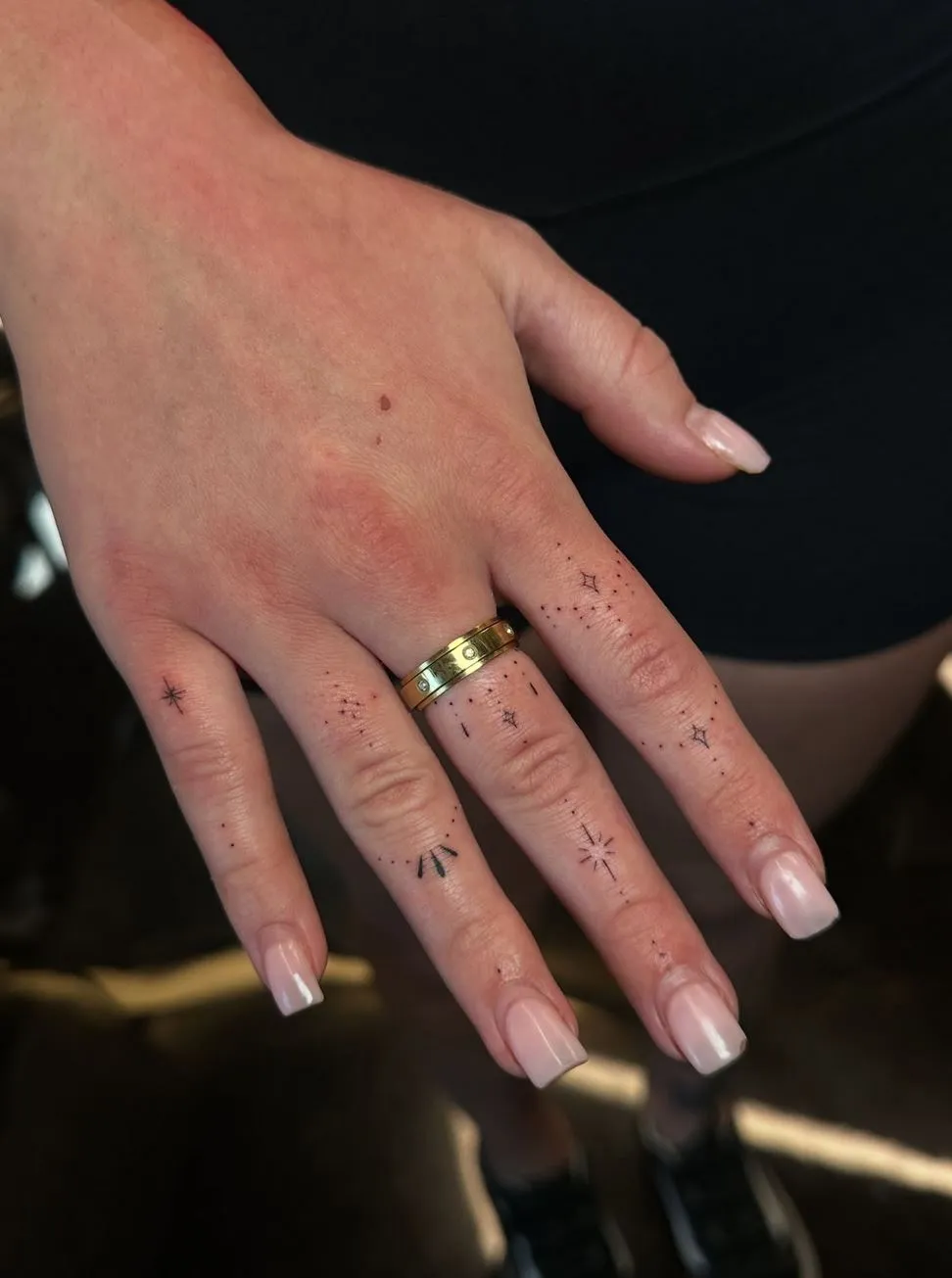 Fine Line Tattoos vs Traditional Tattoos A Quick Comparison